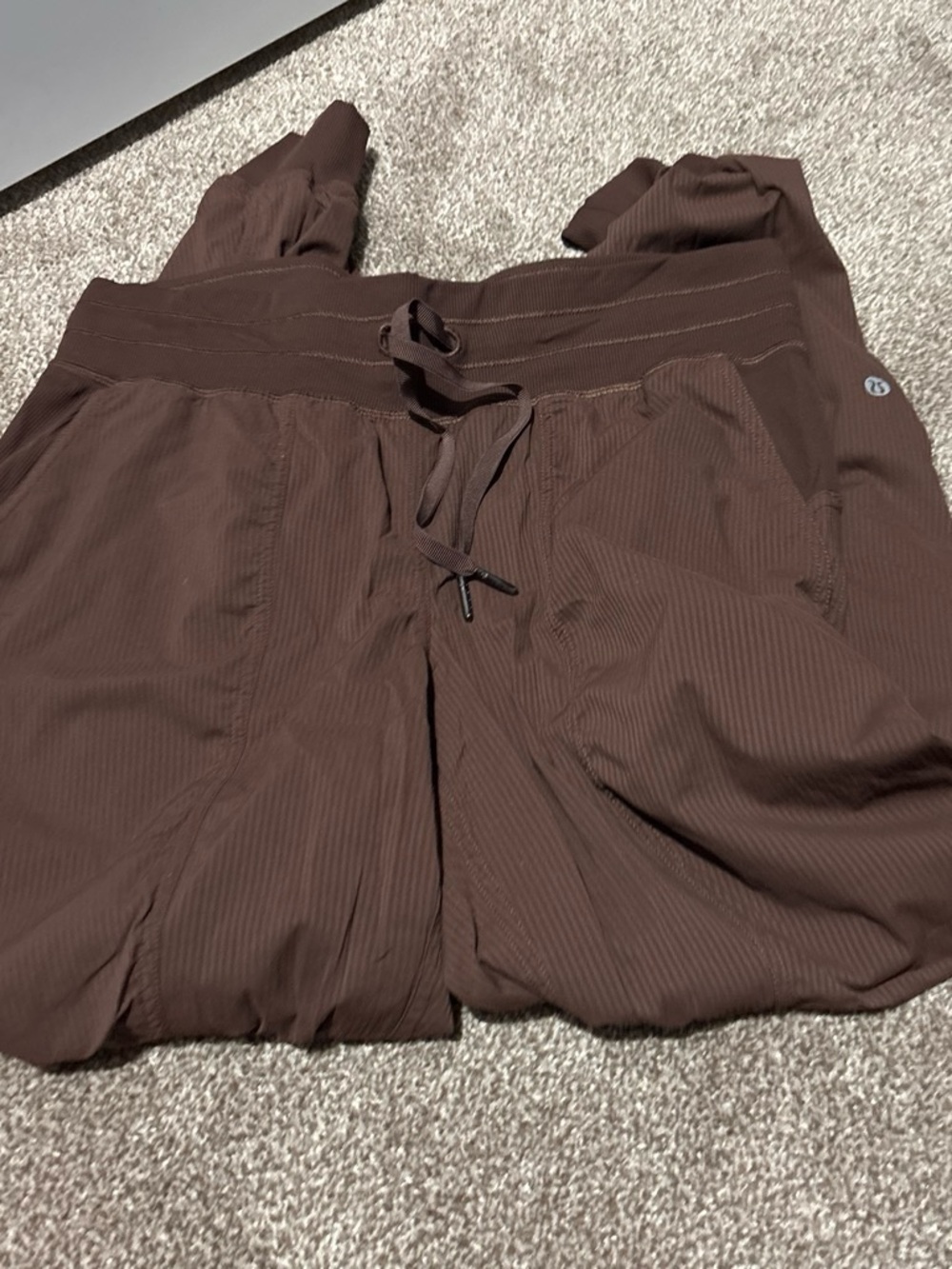 Lululemon dance joggers size 8